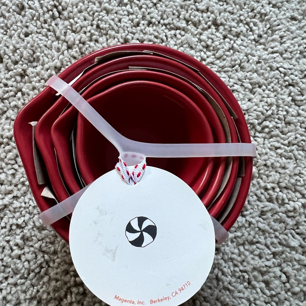 Red Peppermint Measuring Cups - Picture 6 of 9